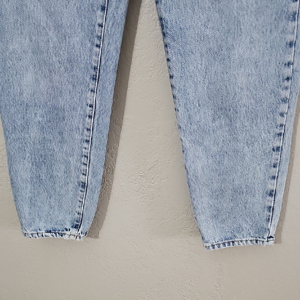 Zara Light Blue Relaxed Fit Distressed Mom Jeans Womens Size 4 High Rise - Picture 3 of 8